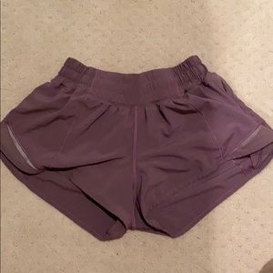 Lululemon purple Hotty Hot short 2.5” Women’s